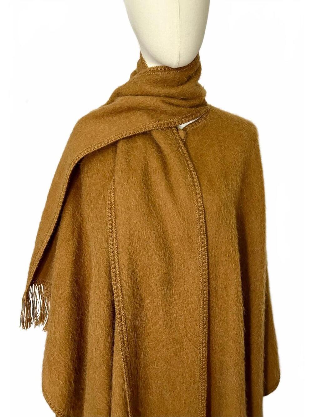 Vintage Alpaca Camargo Peru Cape Poncho Ruana Attached Fringed Scarf Camel Brown
